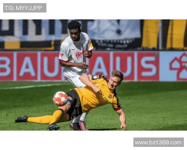 沙尔克04顽强逆转战胜弗赖堡，取得关键胜利！